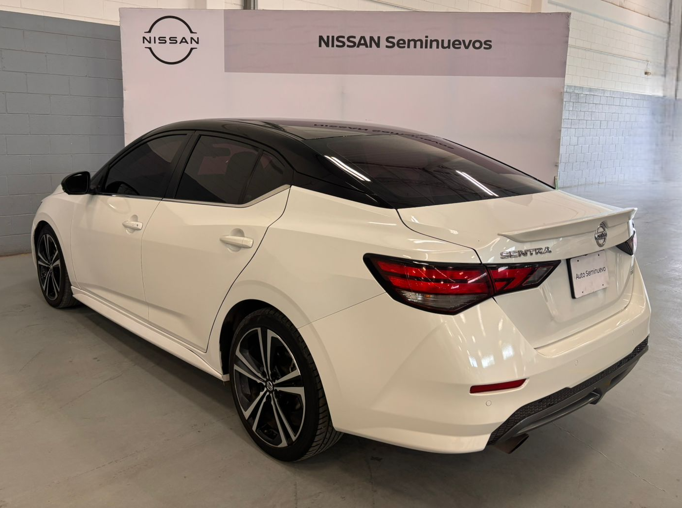 2023 Nissan Sentra 2.0 SR Bi-Tono At