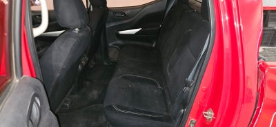 2018 Nissan NP300 Doble Cabina 2.5 SE Paq Seguridad Mt