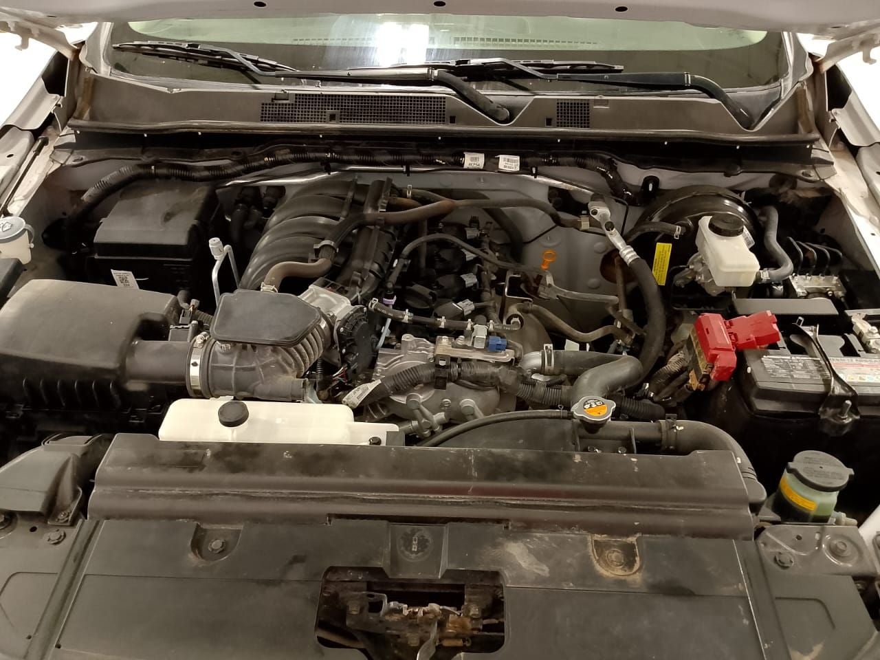 2023 Nissan NP300 2.5 Chasis AC Mt