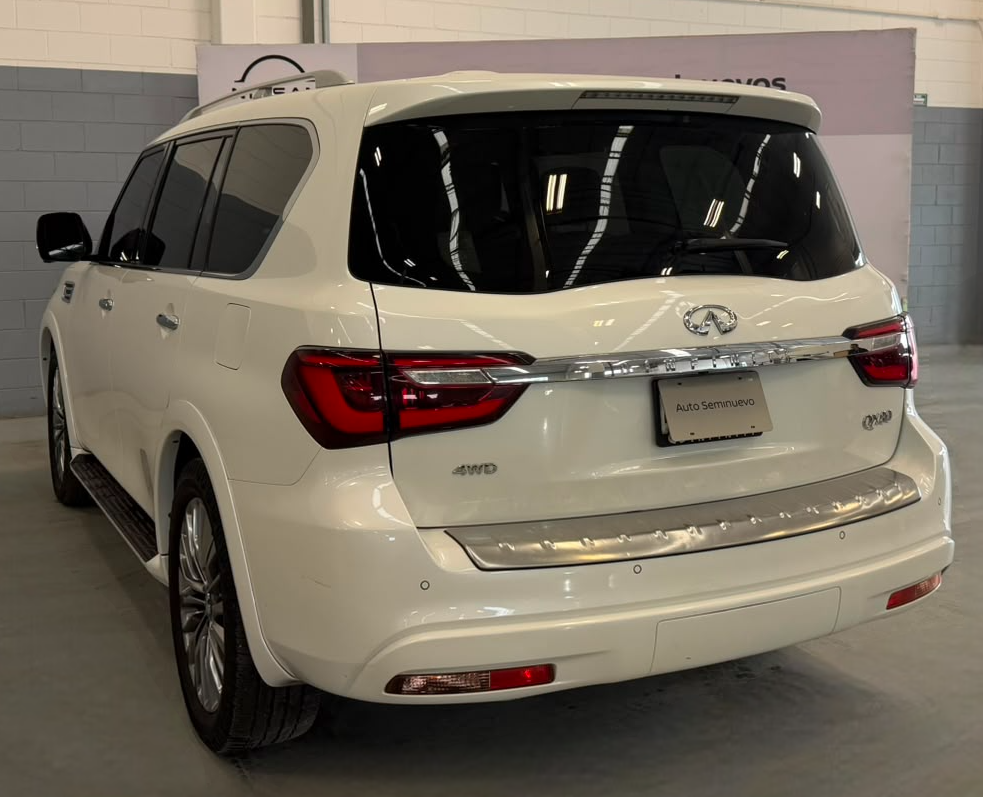 2021 INFINITI QX80 5.6 Sensory 8 Pasajeros At