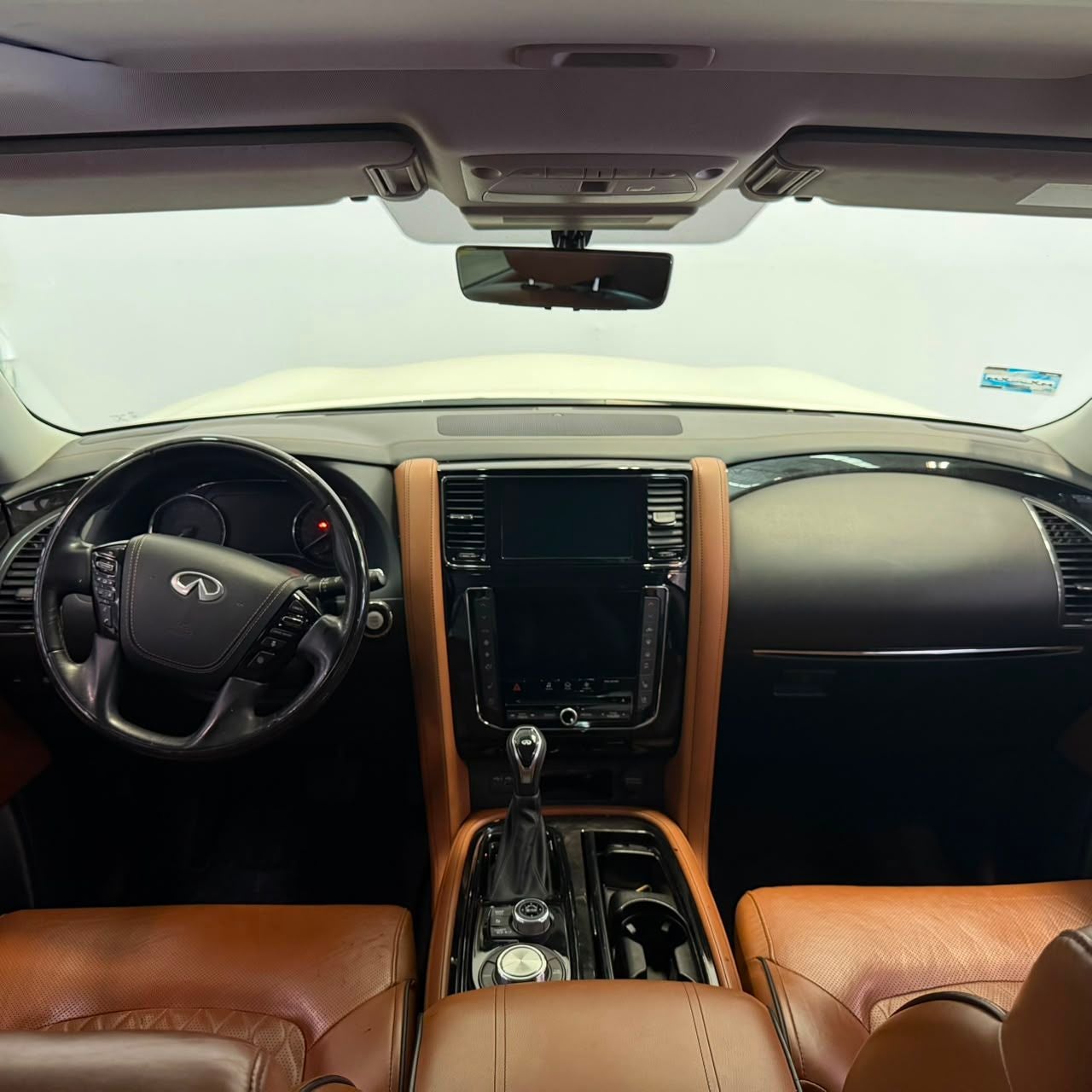 2021 INFINITI QX80 5.6 Sensory 8 Pasajeros At