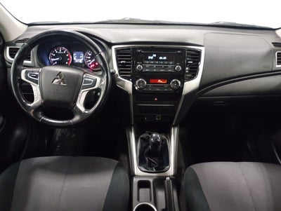 2023 Mitsubishi L200 2.4 Glx Cabina Doble 4x2 Mt